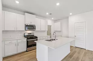 29106 Samuel Gdns Ct, Waller, TX 77484 - Photo 5