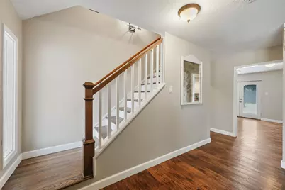 301 Mimosa Drive, Hitchcock, TX 77563 - Photo 9