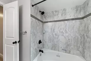 2518 Southwick St, Houston, TX 77080 - Photo 25