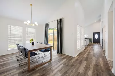 3711 Moss Tree Road, Houston, TX 77043 - Photo 7