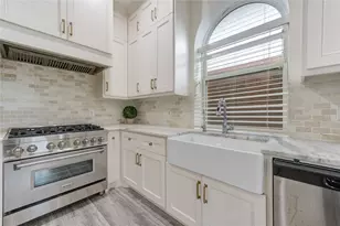 4114 W Northampton Place, Houston, TX 77098 - Photo 15