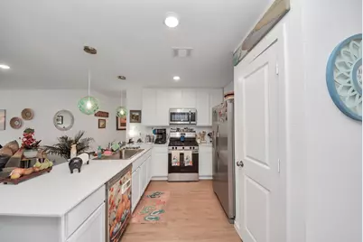 1719 Windrose Bend, Angleton, TX 77515 - Photo 11