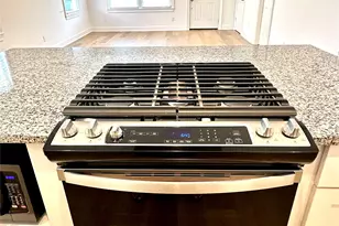 4808 Ave S, Galveston, TX 77551 - Photo 9