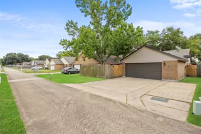 3305 Avenue R, Rosenberg, TX 77471 - Photo 23