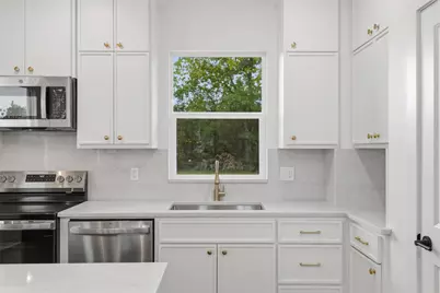 732 Azalea St, Prairie View, TX 77484 - Photo 5
