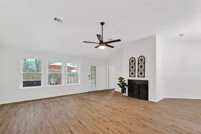 4622 Ten Sleep Lane, Friendswood, TX 77546 - Photo 5