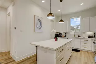 2013 Cochran St, Houston, TX 77009 - Photo 13