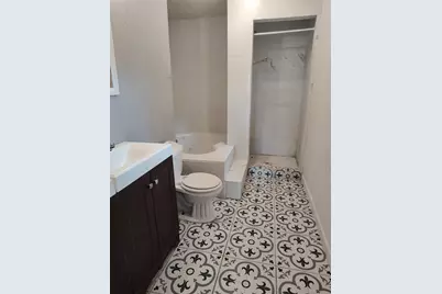 527 W 6th Street, Freeport, TX 77541 - Photo 13