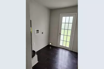 527 W 6th Street, Freeport, TX 77541 - Photo 19