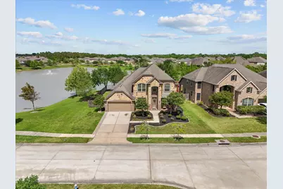 5323 Savannah Bend Drive, Rosharon, TX 77583 - Photo 3