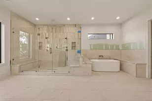 4046 Drummond St, Houston, TX 77025 - Photo 29