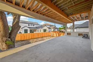 4046 Drummond St, Houston, TX 77025 - Photo 47