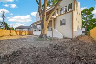 4046 Drummond St, Houston, TX 77025 - Photo 49