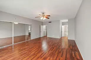 346 Wilcrest Dr, Houston, TX 77042 - Photo 13