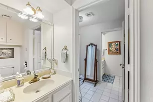 2004 E Lake Dr, Huntsville, TX 77340 - Photo 21