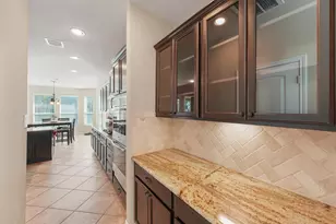 111 Meadow Valley Dr, Conroe, TX 77384 - Photo 11