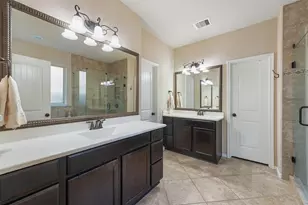 111 Meadow Valley Dr, Conroe, TX 77384 - Photo 15