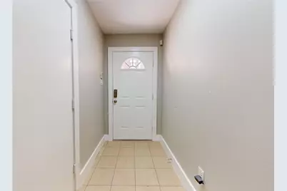 8715 Meadowcroft Drive #801, Houston, TX 77063 - Photo 3