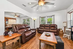 531 Lindale St, Houston, TX 77022 - Photo 3