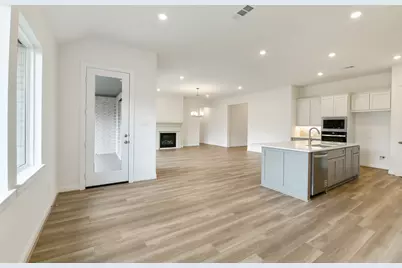 16119 Rustling Woods Road, Conroe, TX 77302 - Photo 15