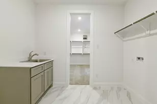 16119 Rustling Woods Rd, Conroe, TX 77302 - Photo 33