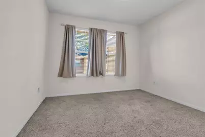 15 Scarlet Woods Court, The Woodlands, TX 77380 - Photo 7