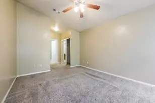 23 Emery Cliff Pl, Spring, TX 77381 - Photo 9