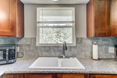 1908 Mississippi Street, Baytown, TX 77520 - Photo 15