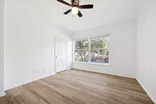 2111 Welch St, Houston, TX 77019 - Photo 9