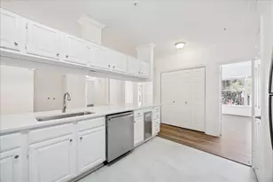 2111 Welch St, Houston, TX 77019 - Photo 5