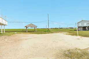 326 Bay Ave, Surfside Beach, TX 77541 - Photo 29