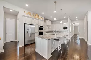 33931 Mill Creek Way, Pinehurst, TX 77362 - Photo 11