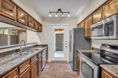 2086 Augusta Drive, Houston, TX 77057 - Photo 5