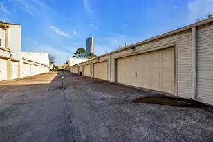 2086 Augusta Dr, Houston, TX 77057 - Photo 15