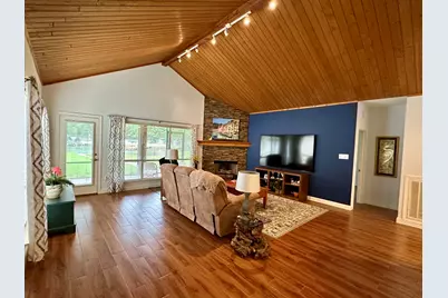 211 Lake Walden Cove, Montgomery, TX 77356 - Photo 9