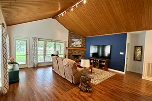 211 Lake Walden Cove, Montgomery, TX 77356 - Photo 9