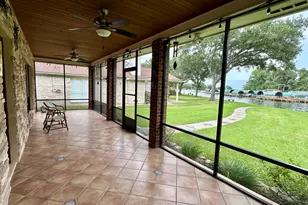 211 Lake Walden Cove, Montgomery, TX 77356 - Photo 7