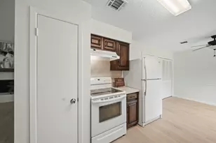11502 Elmcroft Dr, Houston, TX 77099 - Photo 17