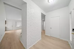 11502 Elmcroft Dr, Houston, TX 77099 - Photo 3