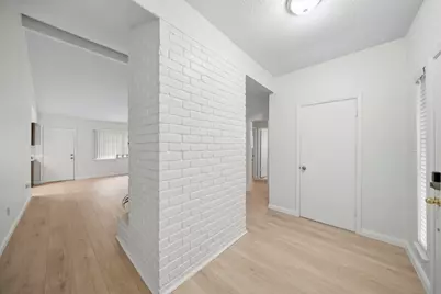 11502 Elmcroft Drive, Houston, TX 77099 - Photo 3