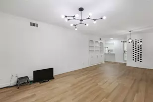 857 Wax Myrtle Ln, Houston, TX 77079 - Photo 11