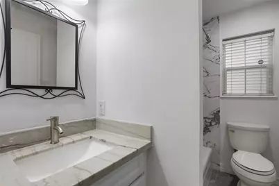 857 Wax Myrtle Lane #4, Houston, TX 77079 - Photo 17