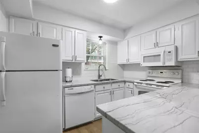 857 Wax Myrtle Lane #4, Houston, TX 77079 - Photo 21
