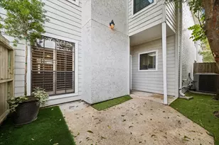1911 Bering Dr, Houston, TX 77057 - Photo 17