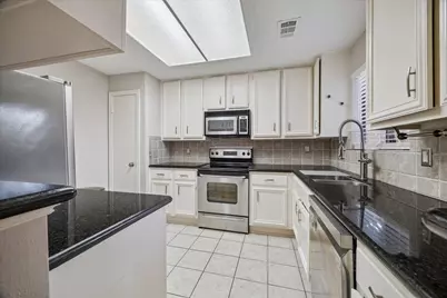 1911 Bering Drive #3, Houston, TX 77057 - Photo 7