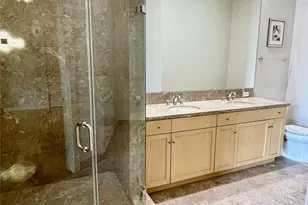 5005 Hidalgo St, Houston, TX 77056 - Photo 15