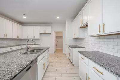 13010 Oleander Bay Lane, Texas City, TX 77568 - Photo 5