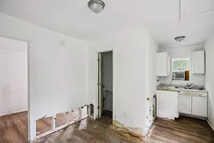 242 Bishop, Livingston, TX 77351 - Photo 11