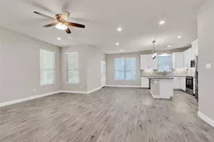 11101 Park Dr, Willis, TX 77378 - Photo 11