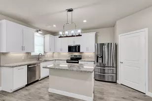 11101 Park Dr, Willis, TX 77378 - Photo 17